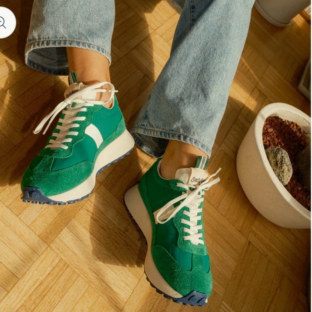 SeaVees Womens Acorn Trainer in Grass Green and Cream - Picture 6 of 13